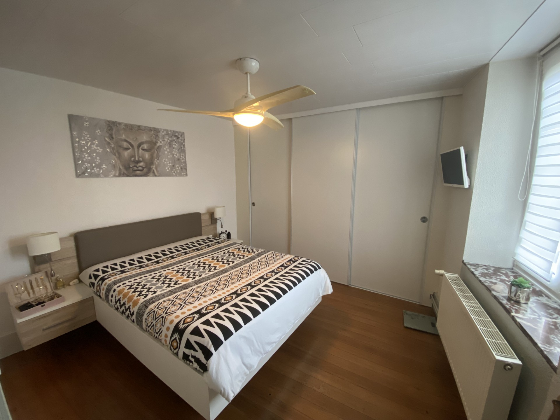 b0ea79f5-7002-4e56-8351-c30d9a16910c